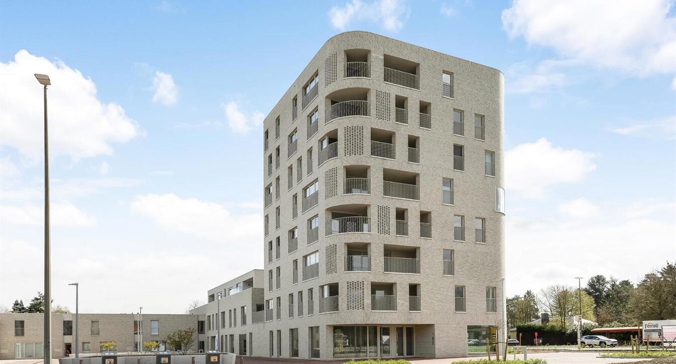Binnenstaanplaats te koop in Beerse