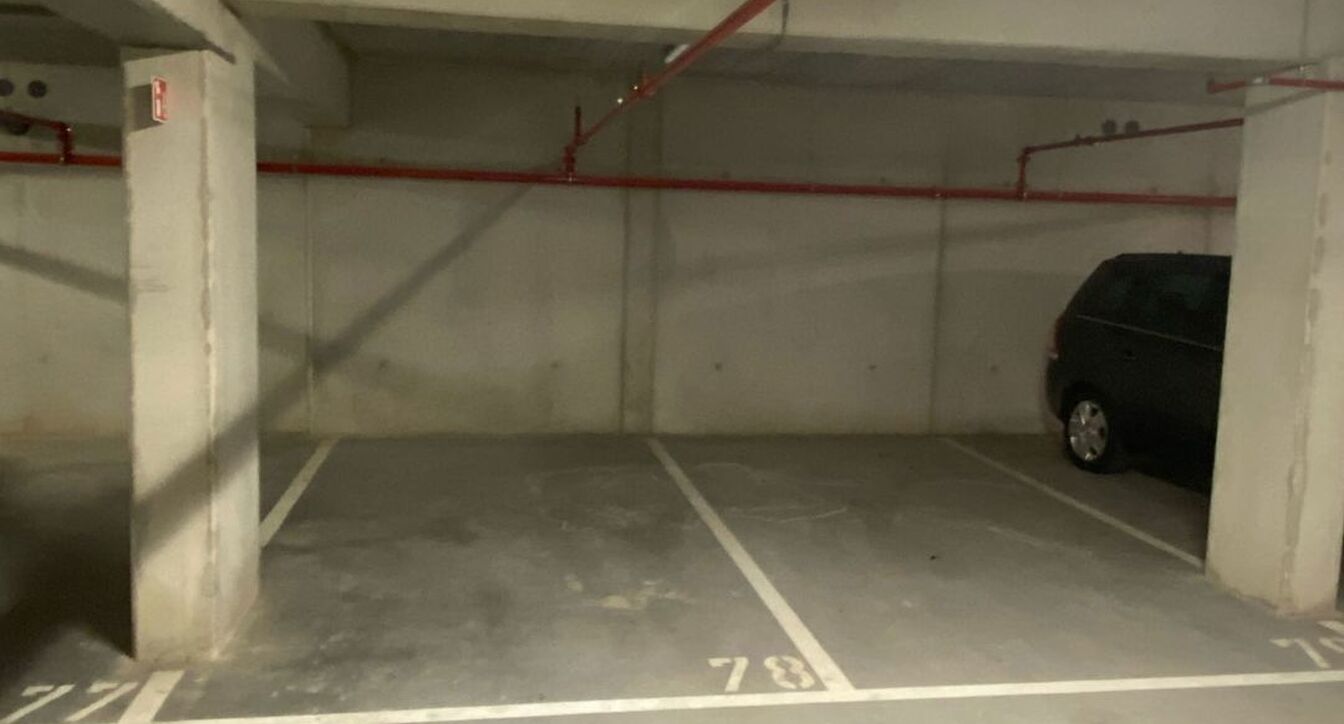 Binnenstaanplaats te koop in Beerse