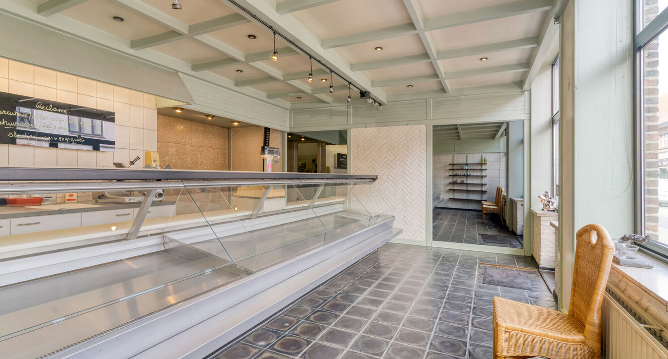 Gebouw voor gemengd gebruik te koop in Arendonk