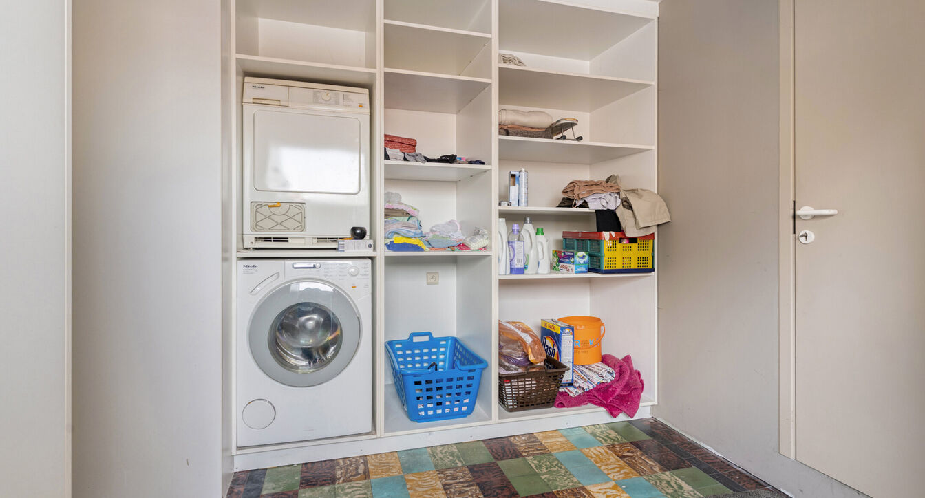 Gebouw voor gemengd gebruik te koop in Arendonk