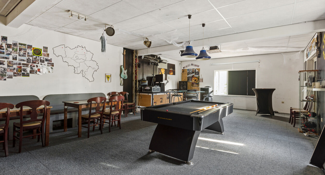Gebouw voor gemengd gebruik te koop in Vosselaar