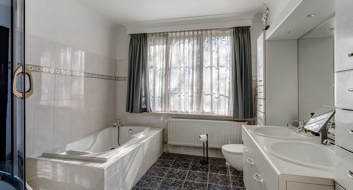 Gebouw voor gemengd gebruik te koop in Vosselaar
